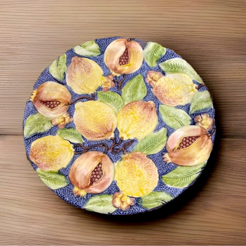 ITALIAN SAN MARCO RAISED LEMON AND POMEGRANATE EMBELLISHED PLATE